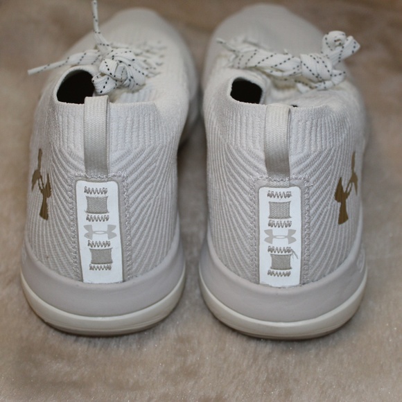 Under Armour Sling-Flex Rise Shoes (Gold Edition)